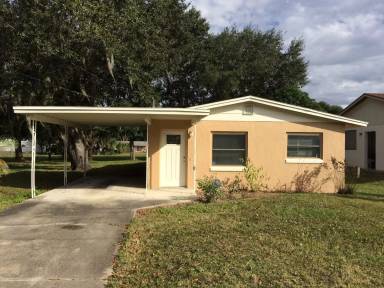 Main picture of 2041 Henri Ave