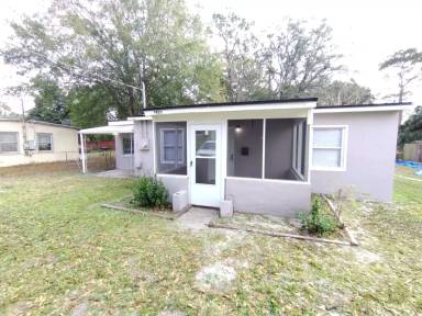 Main picture of 5923 Carnation Rd