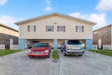 Main picture of 917 W Monterey Ct