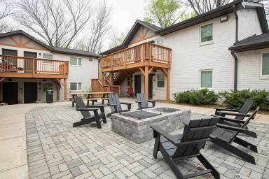 Main picture of 584 Lindsay St NW