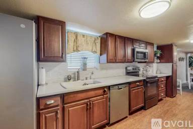 Main picture of 5717 Edith Blvd NE