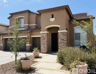 Main picture of 1177 W Laredo Ave
