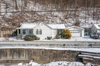 Main picture of 2649 Douglas Run Rd