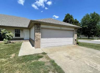 Main picture of 4323 W La Siesta St