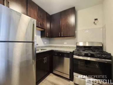 Main picture of 530 W Surf St