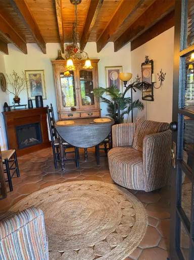 Main picture of 8402 Golden Ave