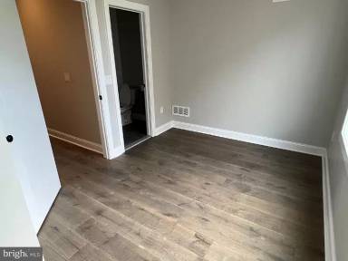 Main picture of 2129 N Fairhill St
