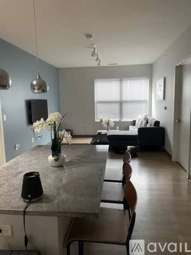Main picture of 29 E Green St