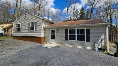 Main picture of 7555 Eagle Rock Dr