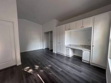 Main picture of 1519 S Stanley Ave