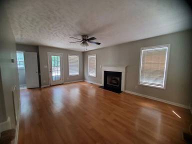Main picture of 5238 Old Railroad Way