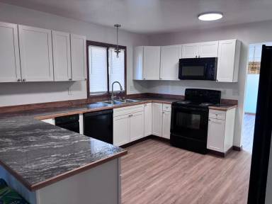 Main picture of 2701 Kingsbridge Cir
