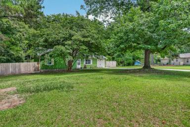 Main picture of 130 Falcon Crest Rd