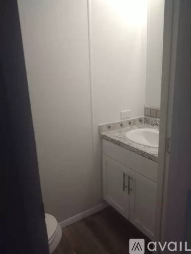 Main picture of 230 W Lester St