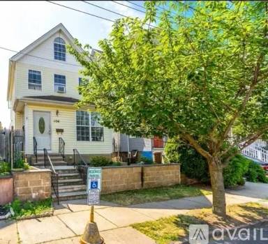 Main picture of 306 Ivy St