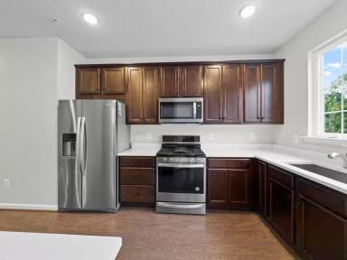 Main picture of 2570 Debert Cir