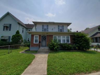 Main picture of 805 1/2 W 4th St