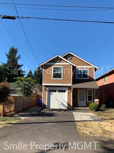 Main picture of 8013 SE Ogden St