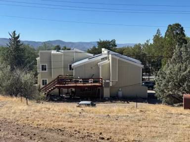 Main picture of 5615 High Rock Way