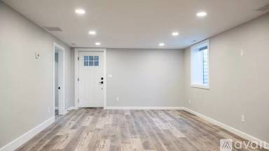 Main picture of 3250 Midway Ave