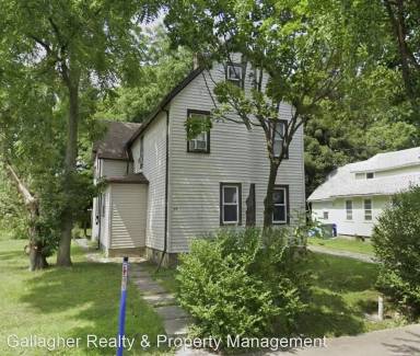 Main picture of 77 Santee St