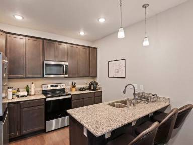 Main picture of 2408 Ridge Top Dr