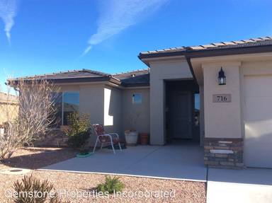 Main picture of 716 N 2875 W