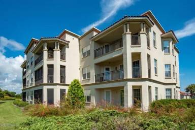 Main picture of 140 Pantano Cay Blvd