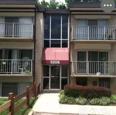 Main picture of 5206 Newton St