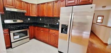 Main picture of 2613 Ditmars Blvd