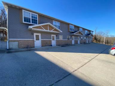 Main picture of 698 Hillside Rd