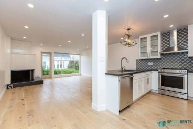 Main picture of 2410 Pacific Ave