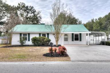 Main picture of 103 Smallridge St