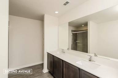 Main picture of 854 Bayharbor Ave SE