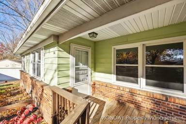 Main picture of 945 Lancashire Ct SE