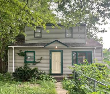 Main picture of 2426 N Goodlet Ave