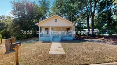 Main picture of 122 Loftin St