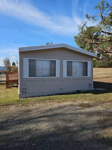 Main picture of 25090 Monroe Ave