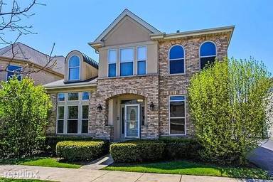 Main picture of 696 Rienzi Ln