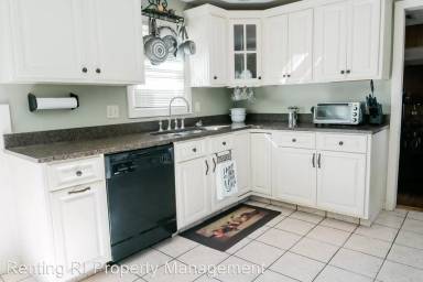 Main picture of 73 Armory Dr