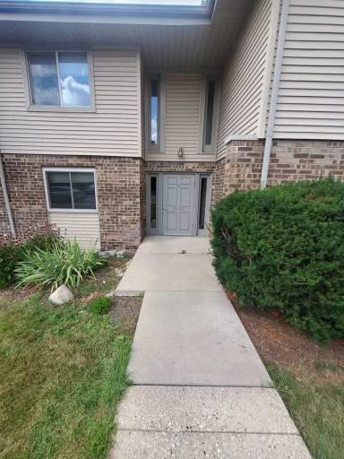 Main picture of 5030 Graceland Blvd