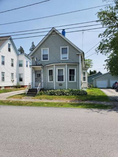 Main picture of 131 Summer St
