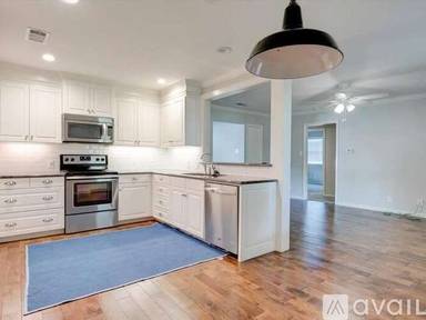 Main picture of 204 W Avenue K