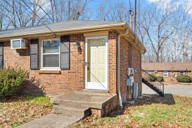 Main picture of 1908 Batts Ln