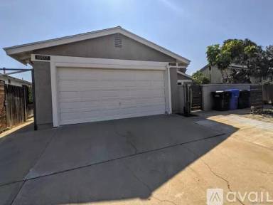 Main picture of 10975 Bali Ln