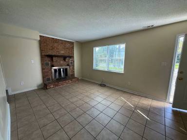 Main picture of 609 Myrtlewood Cir