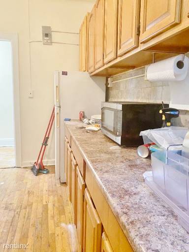 Main picture of 2819 42nd St