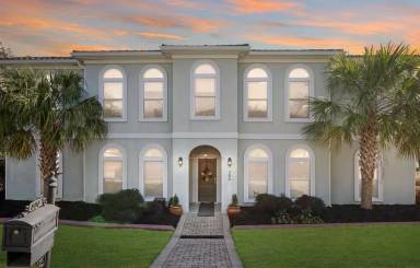 Main picture of 304 Amalfi Dr