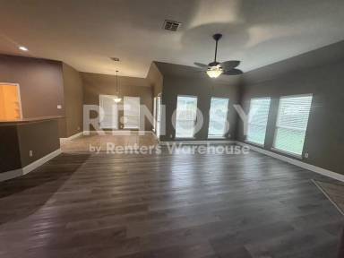 Main picture of 1500 Dun Loggin Dr