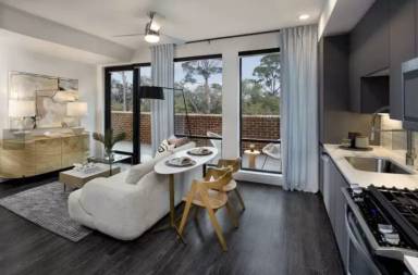 Main picture of 5212 Peachtree Blvd
